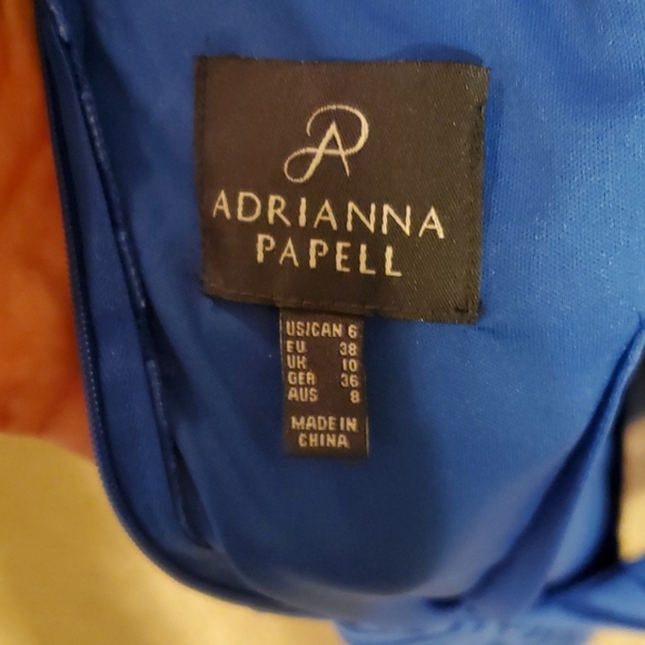 Dress - Picture 3 of 3